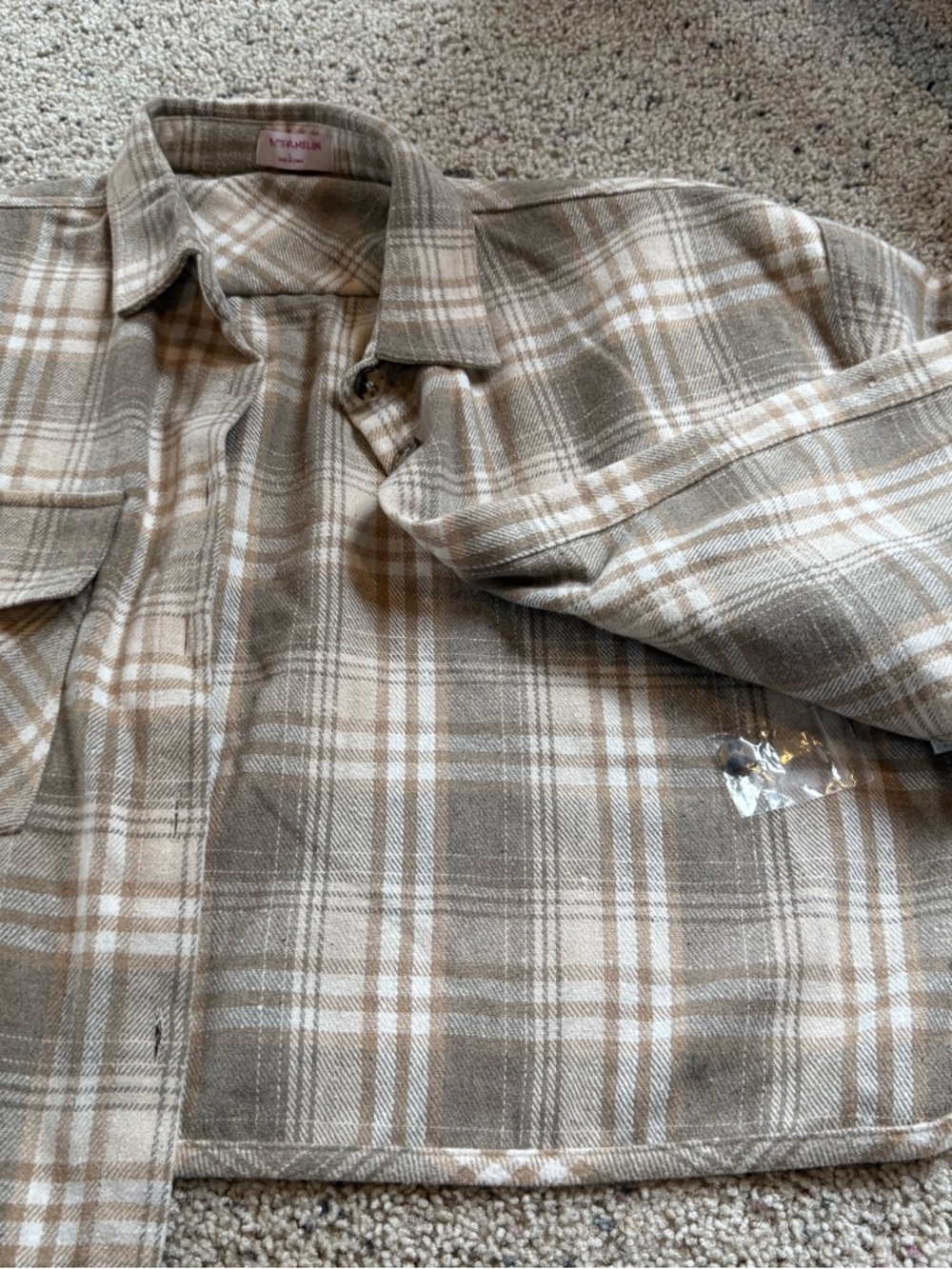 Neutral Plaid Shacket - Beige & Cream
Cropped, never worn, lightweight plaid